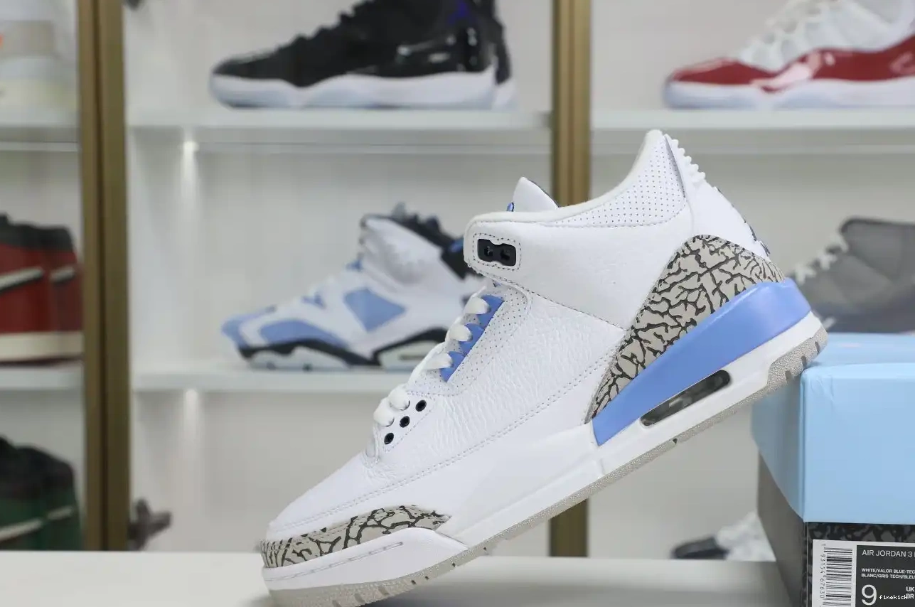 3 Jordan retro